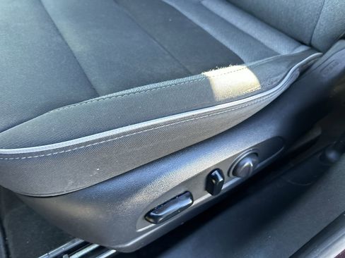 Used 2022 Chevrolet TrailBlazer LT w/ Convenience Package image 23