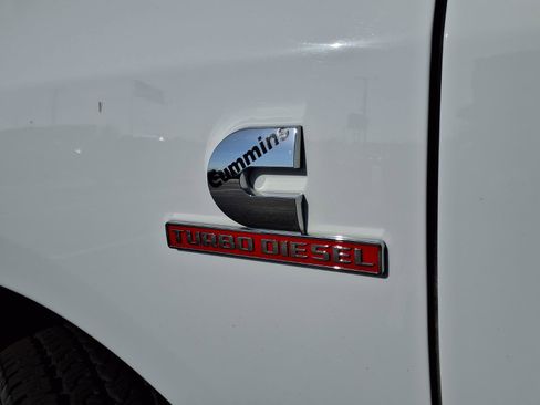 Used 2025 RAM 2500 Big Horn AWD/4WD image 2