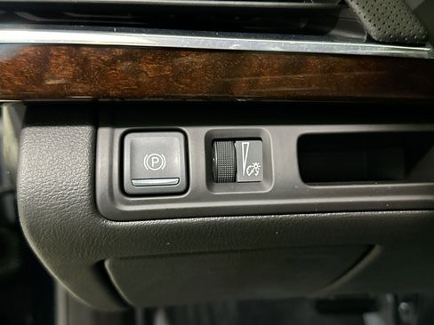 Used 2019 Cadillac CT6 Luxury w/ Driver Awareness Package image 18