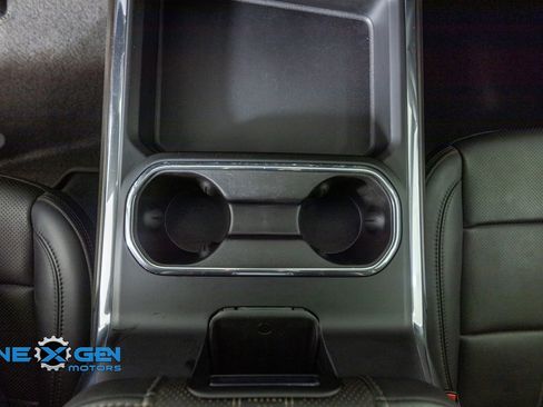 Used 2025 Chevrolet Silverado 2500 High Country w/ Technology Package AWD/4WD image 20