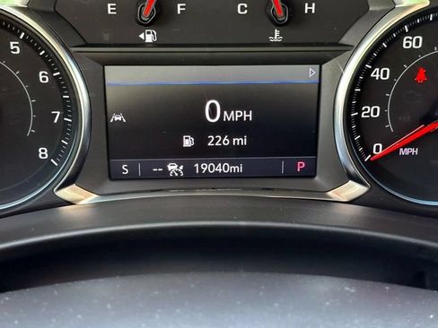 Certified 2024 Chevrolet Equinox RS FWD image 19