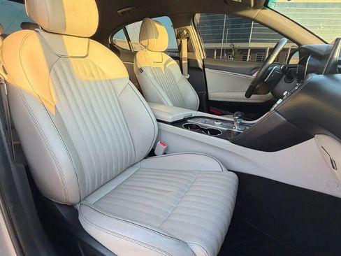 Used 2022 Genesis G70 3.3T RWD image 34