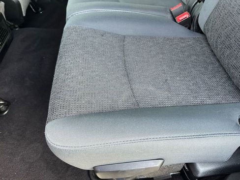 Used 2016 RAM 2500 Big Horn image 28