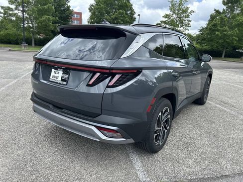 New 2026 Hyundai Tucson Limited FWD image 8