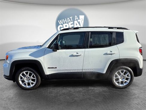 Used 2022 Jeep Renegade Latitude w/ Convenience Group image 6