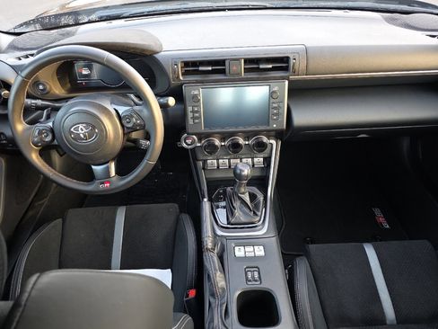 Used 2023 Toyota GR86 Premium w/ ALL Weather Mat Package (TMS) image 13