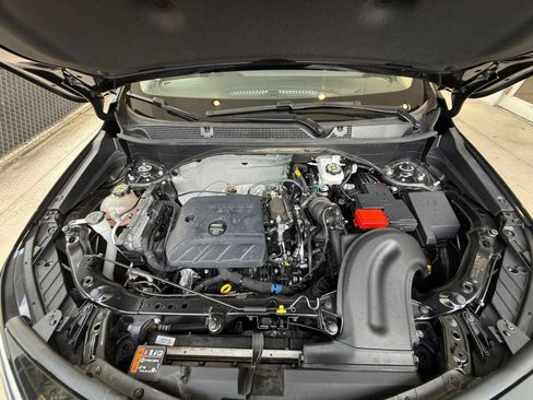 Used 2025 Buick Encore GX Preferred AWD/4WD image 31