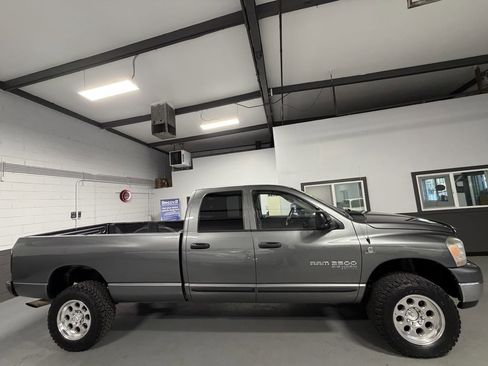Used 2006 Dodge Ram 2500 Truck SLT w/ Quad Cab Big Horn Value Group image 5
