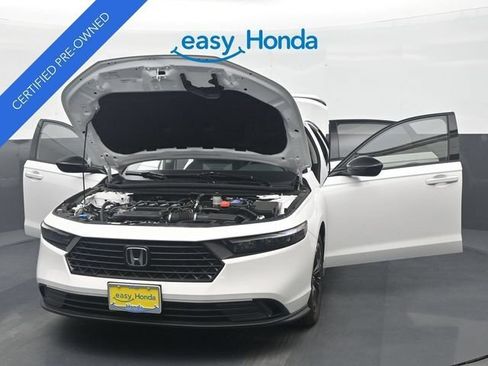 Certified 2025 Honda Accord SE image 37