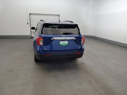 Used 2020 Ford Explorer XLT w/ Comfort Package AWD/4WD image 6