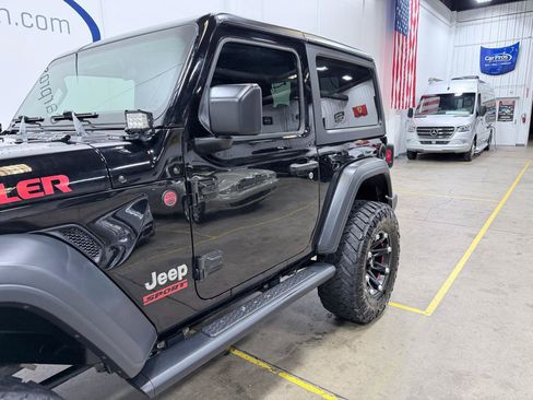 Used 2018 Jeep Wrangler Sport AWD/4WD image 20