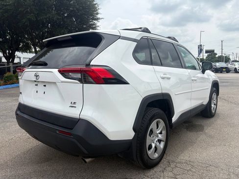 Used 2020 Toyota RAV4 LE w/ Carpet Mat Package AWD/4WD image 3