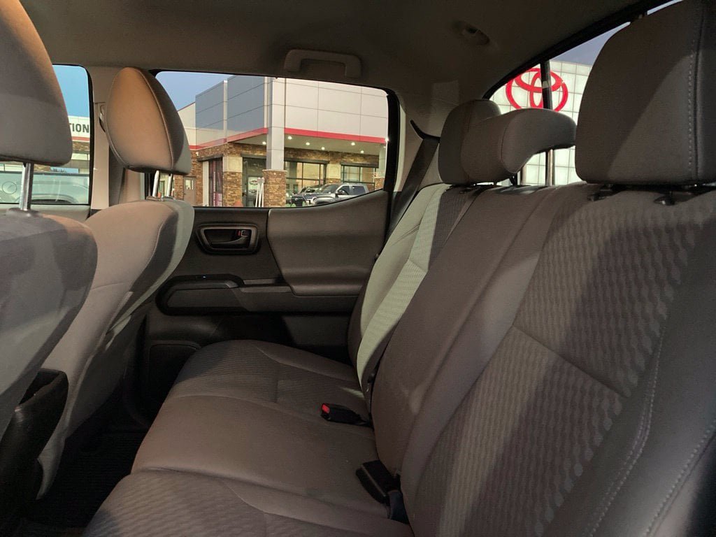 Used 2023 Toyota Tacoma SR AWD/4WD image 9