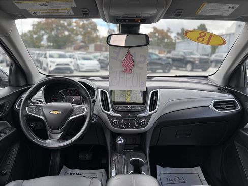 Used 2018 Chevrolet Equinox Premier image 16