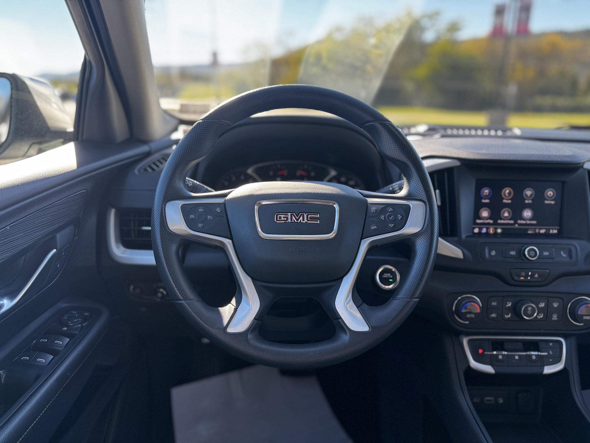 Used 2022 GMC Terrain SLE w/ Driver Convenience Package AWD/4WD image 15