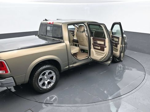 Used 2015 RAM 1500 Laramie w/ Convenience Group AWD/4WD image 29