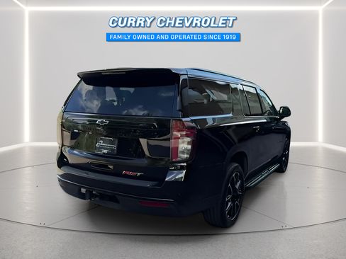 Used 2023 Chevrolet Suburban RST w/ Luxury Package AWD/4WD image 13