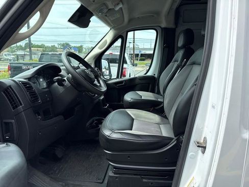 Used 2023 RAM ProMaster 2500 image 11