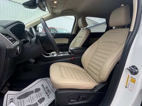 Certified 2024 Ford Edge SEL w/ Convenience Package image 18