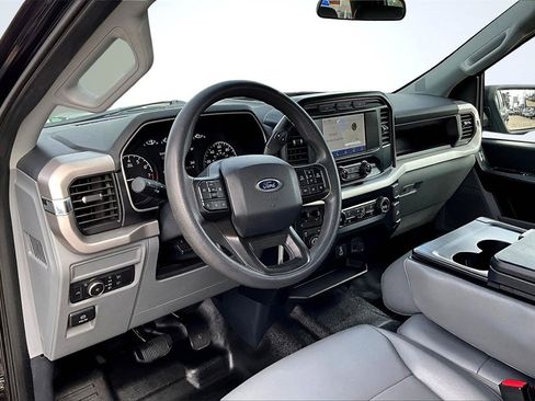 Used 2022 Ford F150 XL w/ Trailer Tow Package image 14