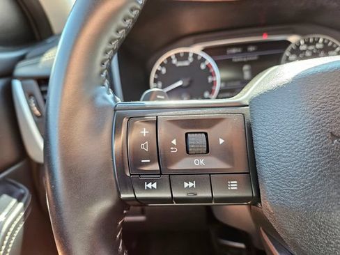 Used 2025 Nissan Rogue SV AWD/4WD image 36