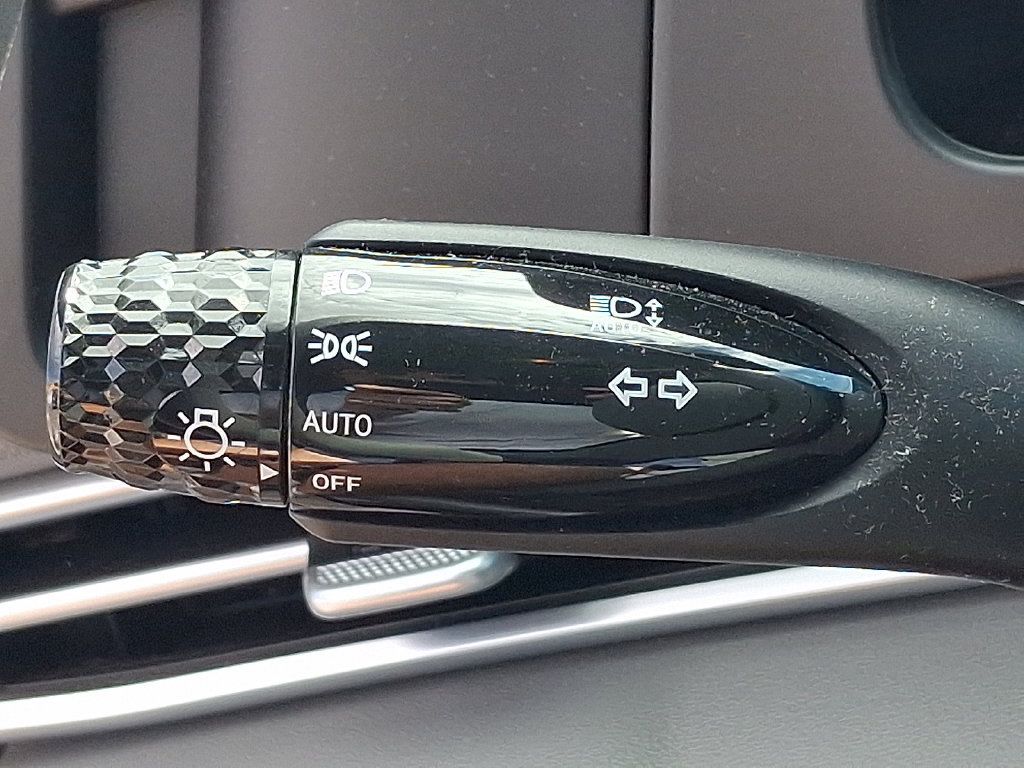 Used 2024 Hyundai Elantra SE FWD image 26