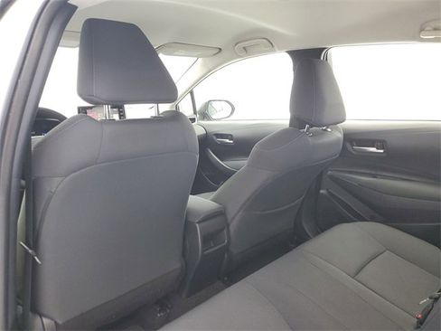 Used 2021 Toyota Corolla LE image 14