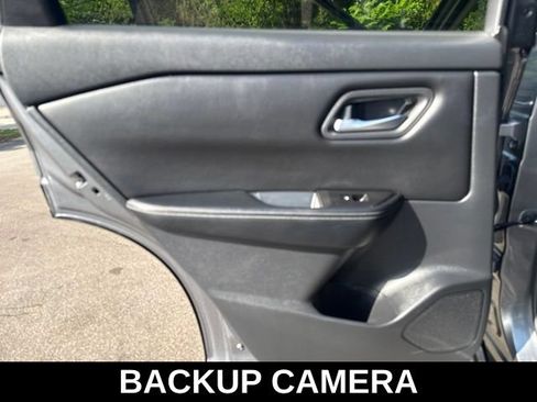 Used 2024 Nissan Rogue SV FWD image 20