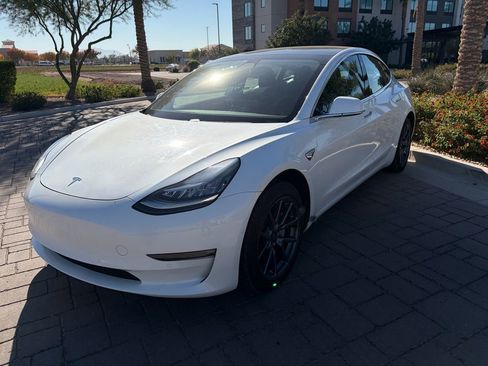 Used 2020 Tesla Model 3 Standard Range image 6
