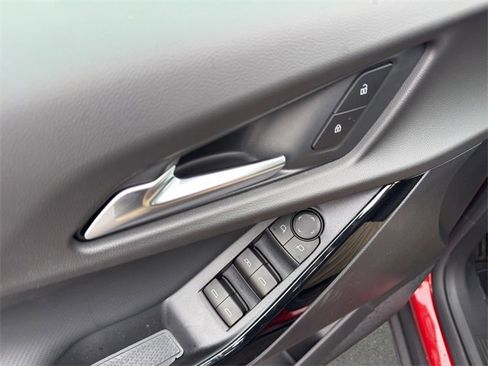 New 2026 Chevrolet Equinox LT image 12