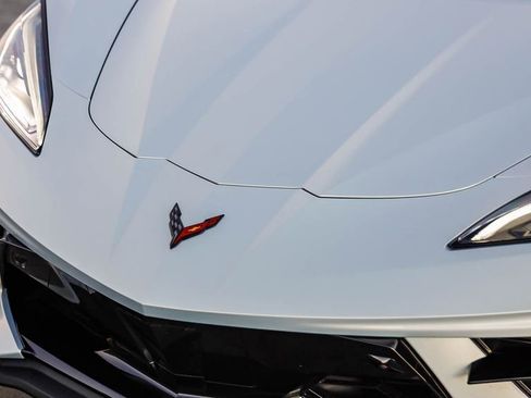 Used 2022 Chevrolet Corvette Stingray w/ Z51 Performance Package image 6