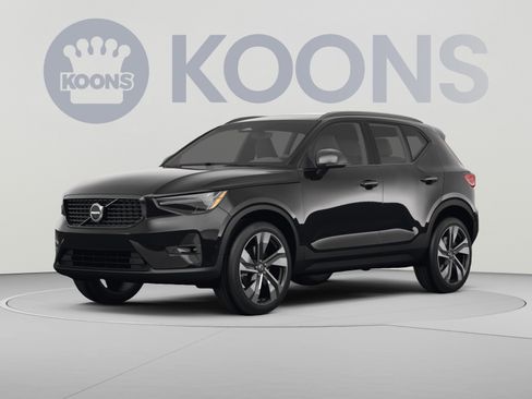Used 2023 Volvo XC40 B5 Ultimate w/ Climate Package AWD/4WD image 1