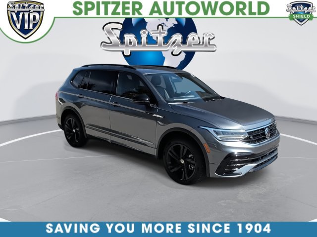 Used 2023 Volkswagen Tiguan SE R-Line AWD/4WD image 3