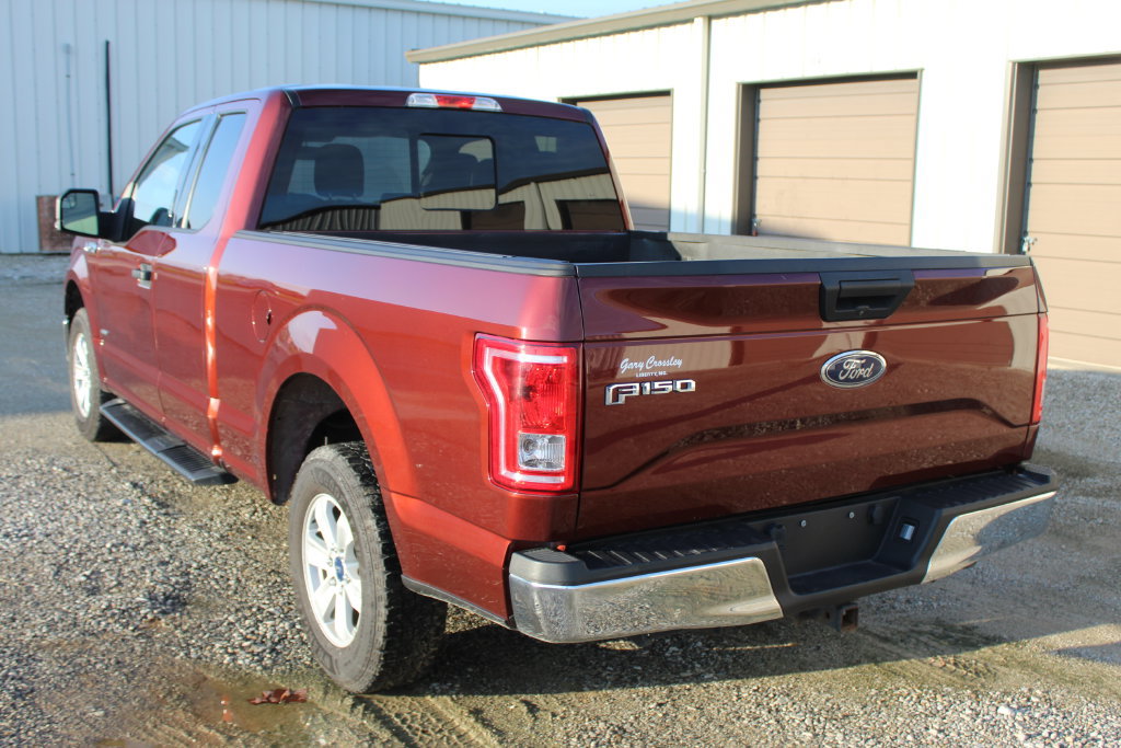 Used 2015 Ford F150 XLT w/ Equipment Group 301A Mid RWD image 4