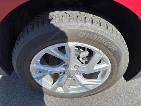 Used 2020 Chevrolet Equinox Premier AWD/4WD image 15