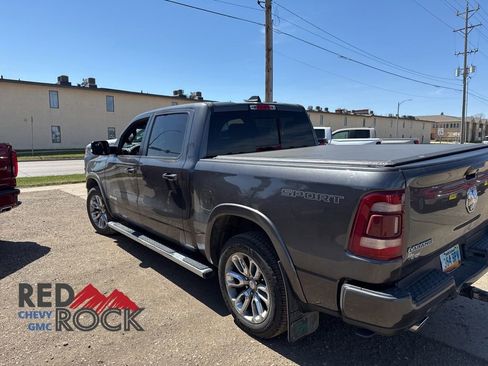 Used 2020 RAM 1500 Laramie AWD/4WD image 7