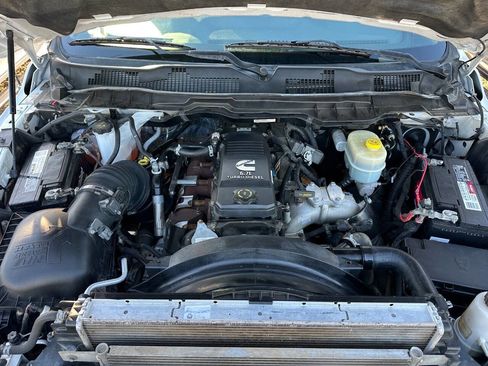 Used 2014 RAM 3500 Tradesman w/ Chrome Appearance Group image 18