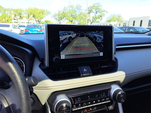 Used 2025 Toyota RAV4 XLE image 20