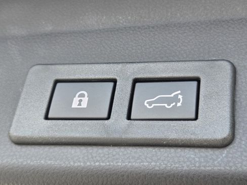 Used 2024 Subaru Ascent Touring AWD/4WD image 32