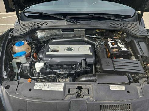 Used 2012 Volkswagen Beetle 2.0T image 34