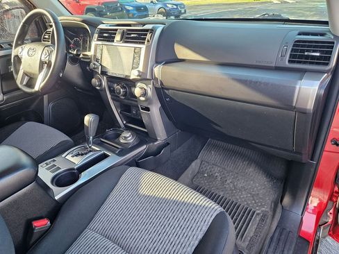 Used 2022 Toyota 4Runner SR5 image 37