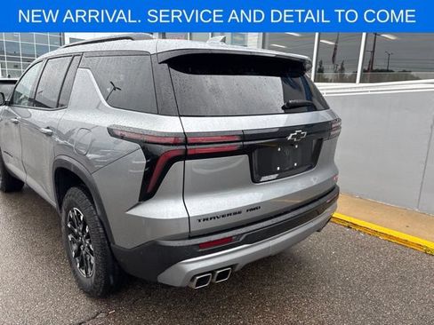 Used 2025 Chevrolet Traverse Z71 w/ Driver Confidence Package AWD/4WD image 10