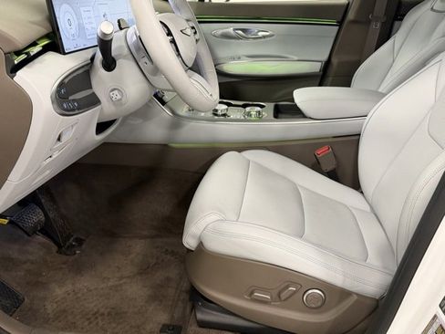 New 2026 Genesis GV70 2.5T Advanced image 11