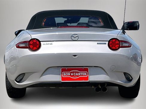 Used 2022 MAZDA MX-5 Miata Sport image 6