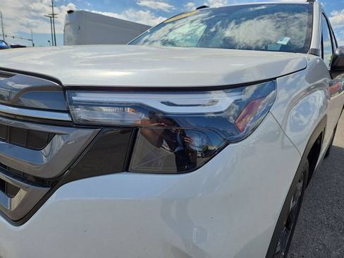 Used 2025 Subaru Forester Premium AWD/4WD image 7
