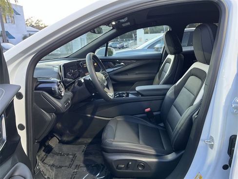 New 2026 Chevrolet Blazer EV LT image 18