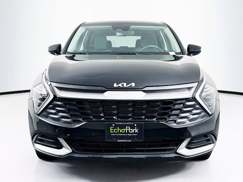 Used 2025 Kia Sportage LX AWD/4WD image 2