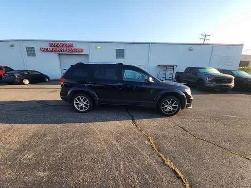 Used 2011 Dodge Journey SXT w/ Trailer Tow Prep Group FWD image 14