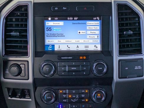 Used 2019 Ford F250 Lariat w/ Lariat Ultimate Package AWD/4WD image 20