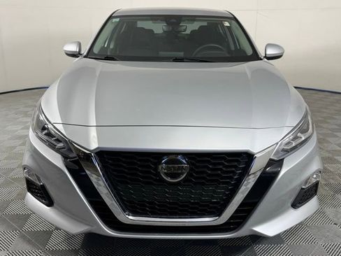 Used 2022 Nissan Altima 2.5 SV image 10